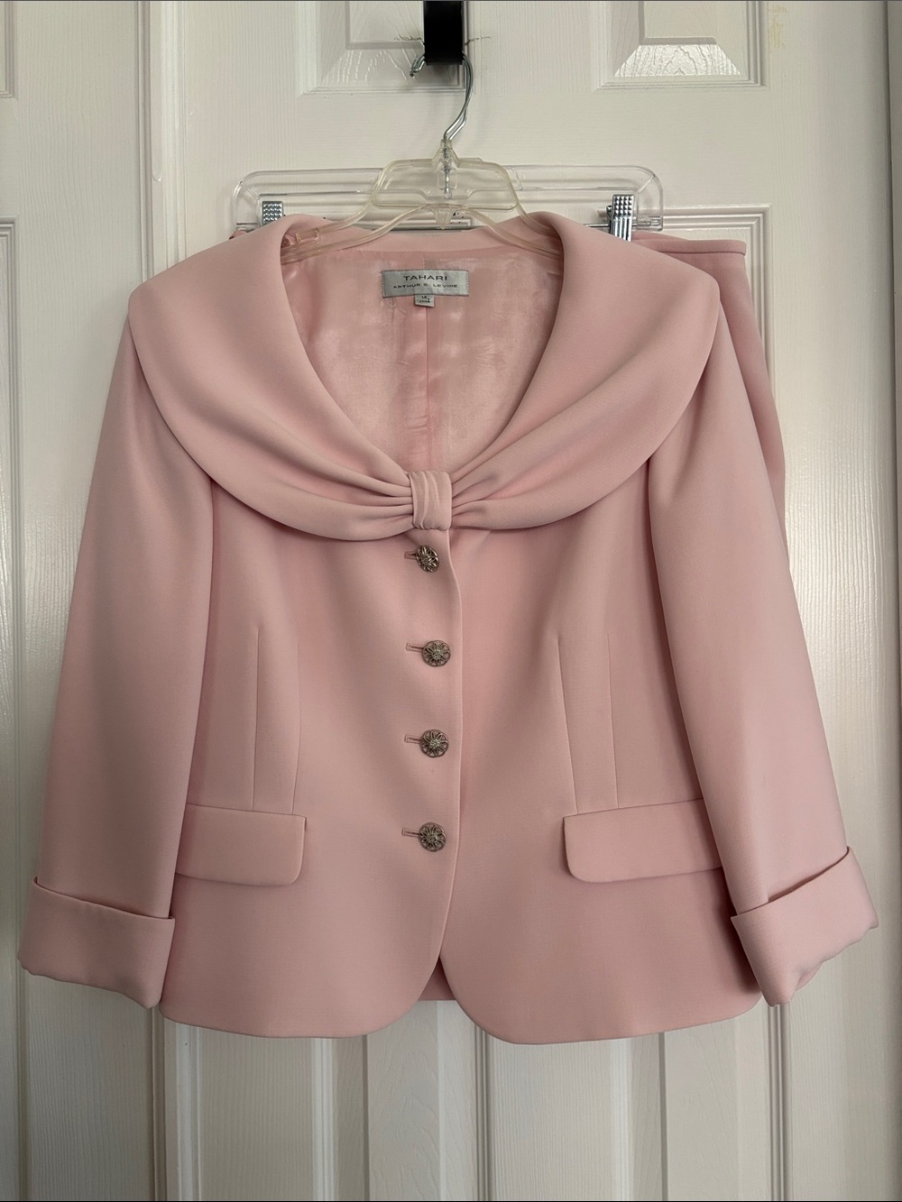 Tahari Arthur S. Levine Pink Tailored Collar blazer Jacket skirt set Elle Woods